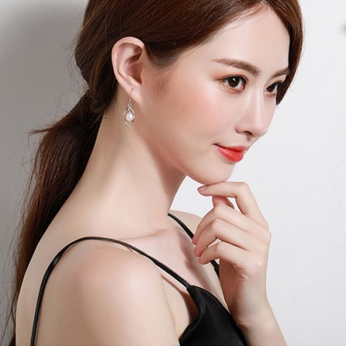 Versatile Design New Pearl Pendant Earrings E-44 |image
