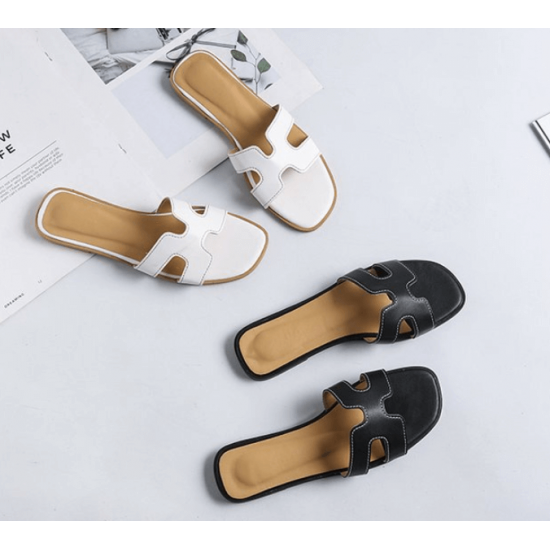 Showing image for Latest Fashion Casual Flip flop Flat Leather Slippers-Black Latest Fashion Casual Flip flop Flat Leather Slippers-Black |image