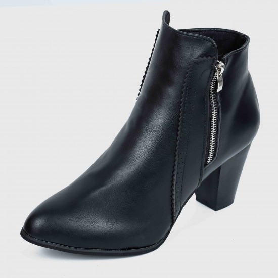 High Heeled Pointed Leather Ankle Boots - Black |image