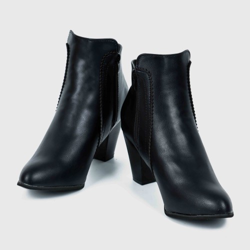 High Heeled Pointed Leather Ankle Boots - Black |image