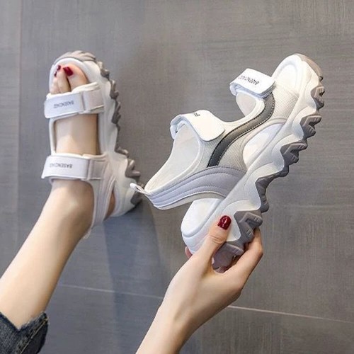 Muffin Non-slip Rubber Sole Strapped Sandals -Grey |image