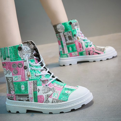 Laces up Printed Round Toe Martin Boots - Green |image