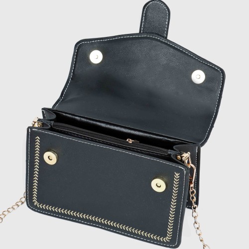 Mini love Magnetic Closure Chain Strap Messenger Bag - Black |image