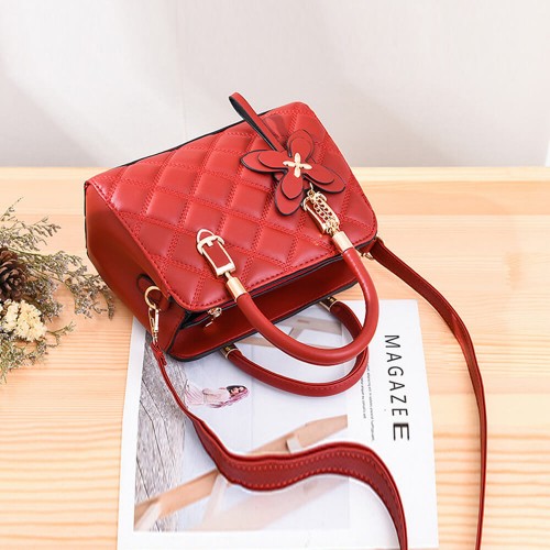 Luxury Rhombus Stitch Flower Hanging Messenger Hand Bag - Red |image