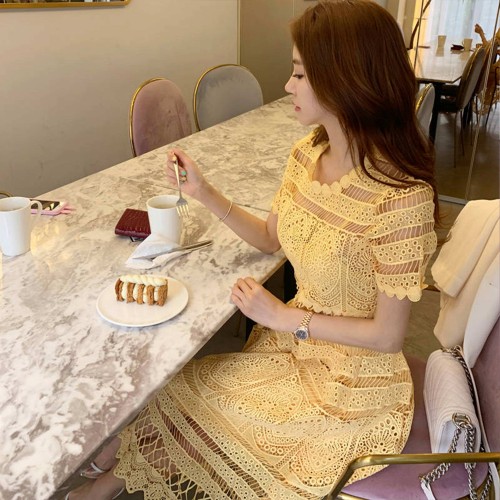 Trending Style Round Neck Mid Calf Lace Dress - Yellow |image