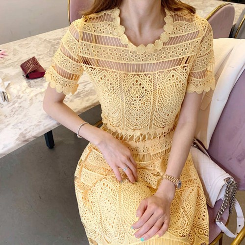 Trending Style Round Neck Mid Calf Lace Dress - Yellow |image