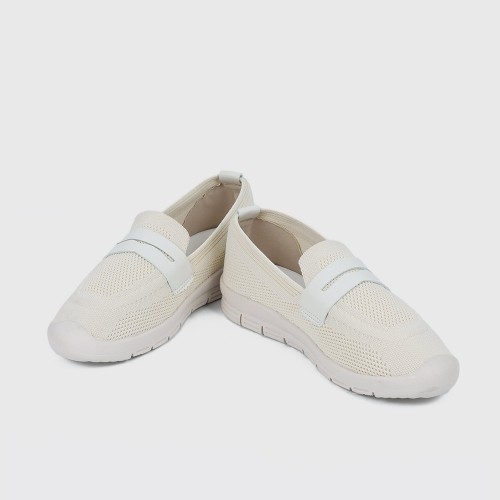 Comfortable Slip On Mesh Style Loafers for Women - Cream |image