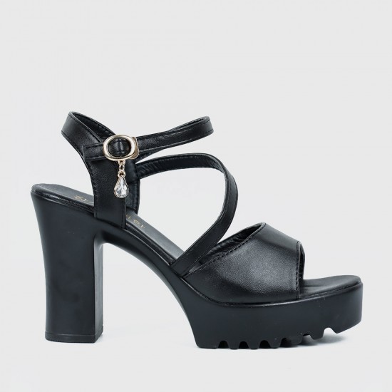 Women’s High Heeled Buckle Closure Sandals - Black |image