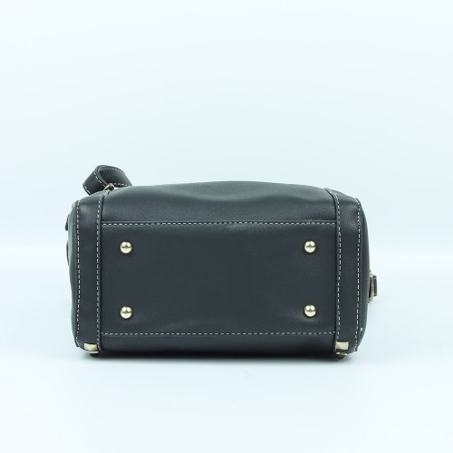 Women's Fashion Zipper Closure Leather Shoulder Bag - Black |image