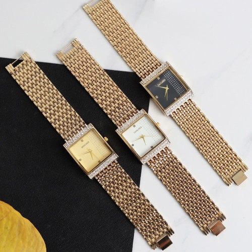 Women's Fashion Diamond Encrusted Mesh Strap Watch- Gold |image