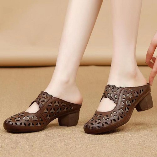 Retro Style Hollow Breathable Round Head Low Heels Slippers Brown |image