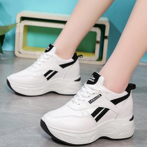 Casual Thick Bottom Lace Up Low Cut Breathable Sneakers - Black |image