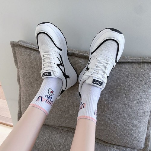 Comfortable Stripes Breathable Lace Up Sneakers - Black |image