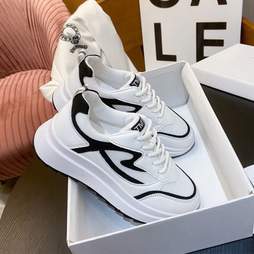 Comfortable Stripes Breathable Lace Up Sneakers - Black |image