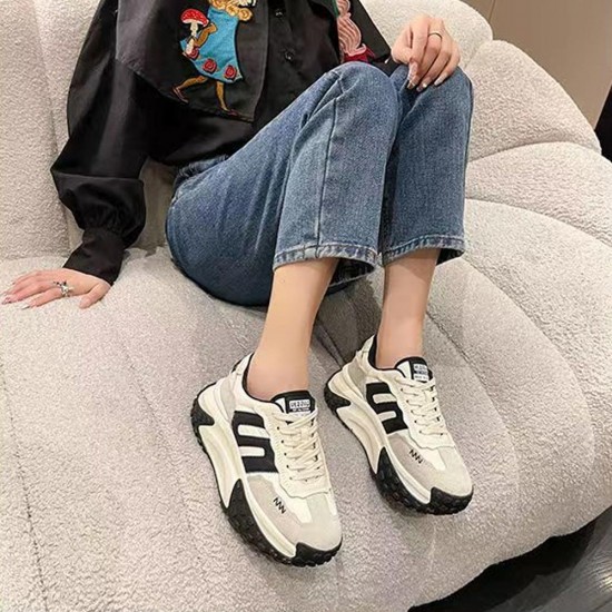 Soft Low Cut Breathable Round Toe Women Sneakers - Black |image