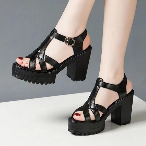 Comfort Peep Toe Buckle Stripe Closure Hollows Heel Sandals - Black |image