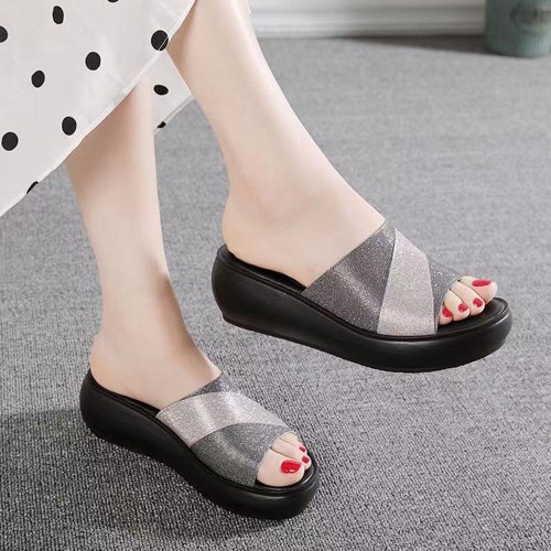Casual Style Peep Toe Thick Soled Slip On Wedge Slippers - Grey |image