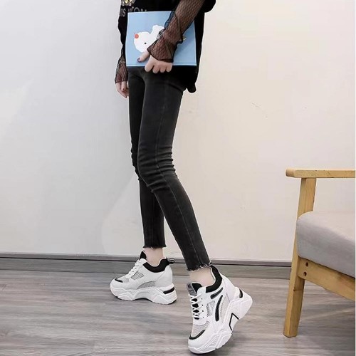 Leisure Platform Mesh Breathable Soft Sole Sports Sneakers - Black |image