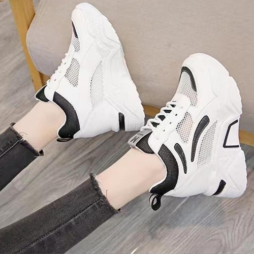 Leisure Platform Mesh Breathable Soft Sole Sports Sneakers - Black |image