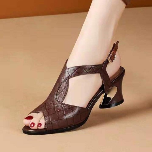 Elegant Open Toe Buckle Strap Low Women Heel Sandals Brown |image
