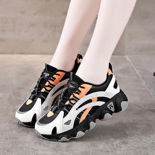 Cross Straps Breathable Flat Bottom Lace Up Sports Sneakers - White |image
