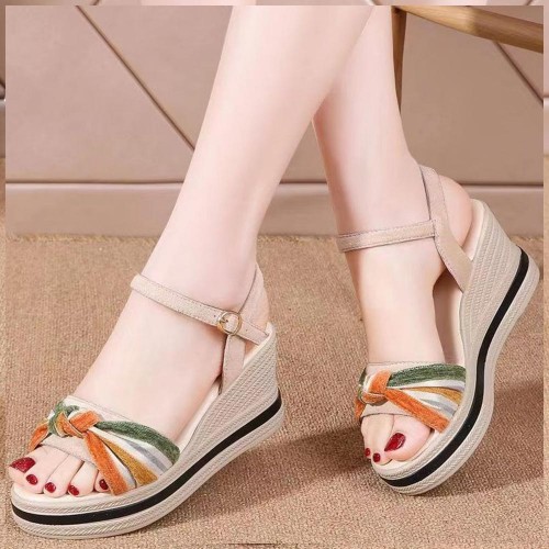 Comfortable Open Toed Buckle Closure Strappy Wedge Sandals - Beige |image