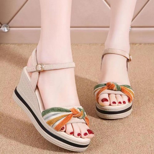 Comfortable Open Toed Buckle Closure Strappy Wedge Sandals - Beige |image