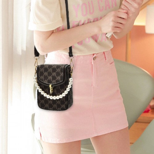 Letter Printed Pearl Chain Cellphone Flip Square Mini Shoulder Bag - Black |image