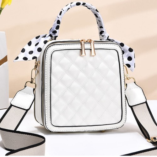 Trendy Rhombus Portable Square Messenger Women Shoulder Bag - Cream |image