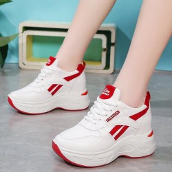 Casual Thick Bottom Lace Up Low Cut Breathable Sneakers - Red