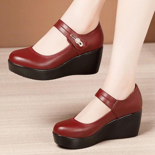 Comfortable Soft Sole Rhinestone Round Toe Casual Shoes - Red |image