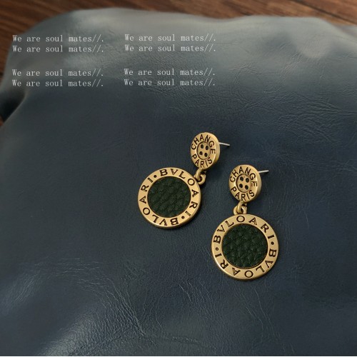 Elegant Roman Numeral Drop Earrings-Green |image
