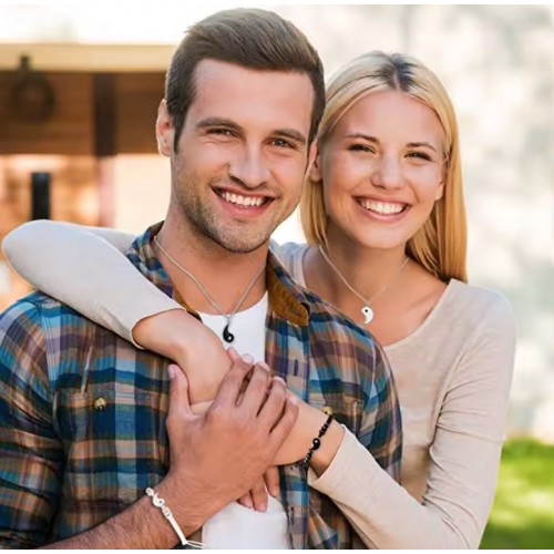 Best Friend Black and White Yin Yang Charm Bracelets-Gold|image