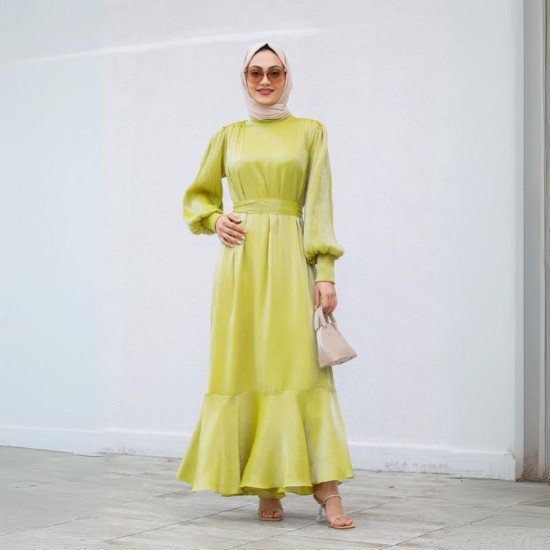 Modest long sleeve Muslim dress with ruffles and a flowy skirt, perfect for Islamic occasions Muslim Women Style Solid Color Long Sleeve Dress - Green |image