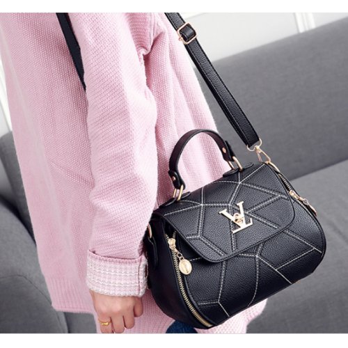 Women Fashion V Small Square Shape Black Color Handbag WB-20BK |image